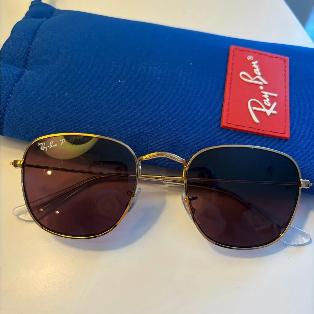 Youth Ray-Ban Frank Gold Frame Sunglasses with Rose colored Lenses
